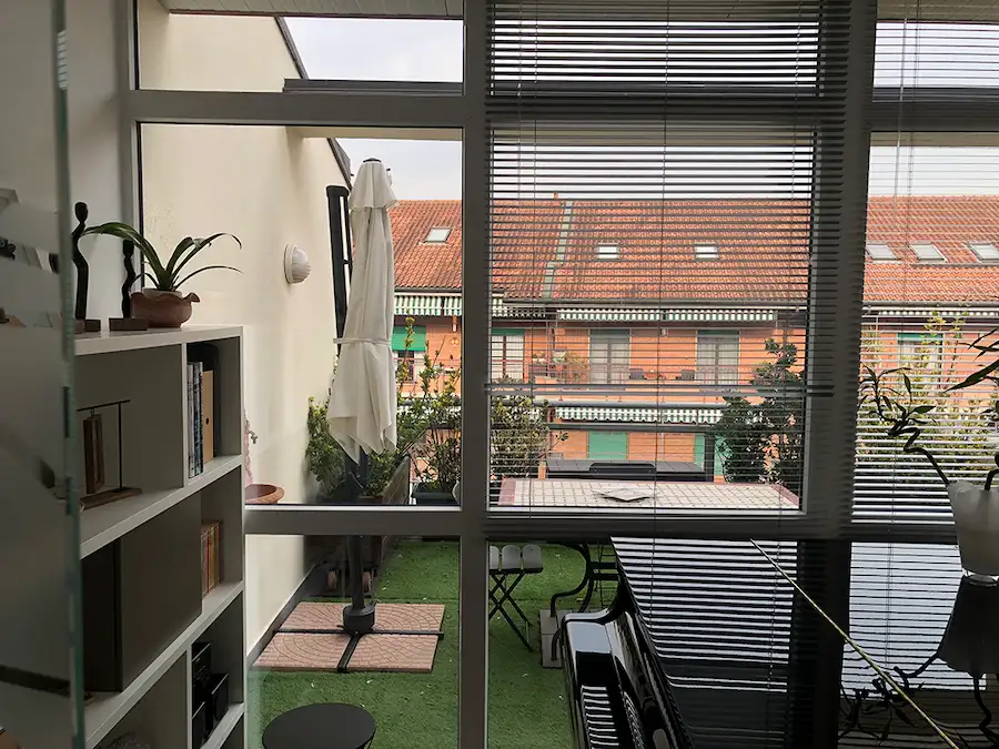 veranda in pvc torino vista condominio